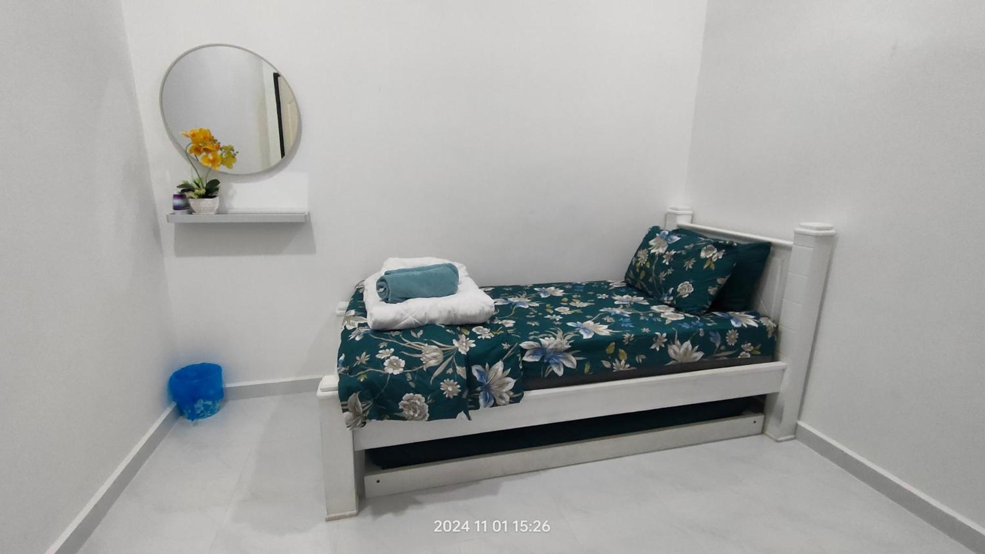Hadeera Minimalis Family Homestay Kuala Terengganu Extérieur photo