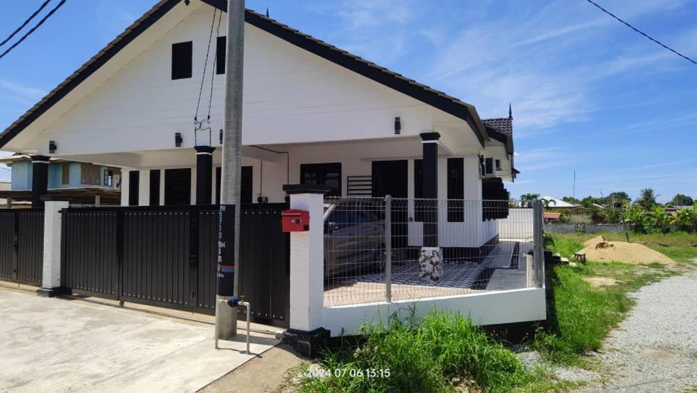 Hadeera Minimalis Family Homestay Kuala Terengganu Extérieur photo